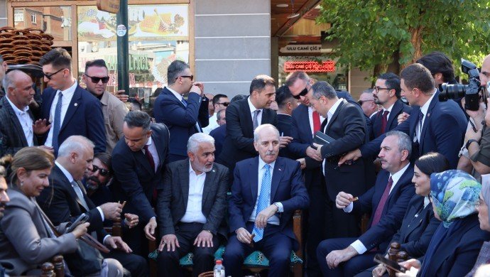 Meclis Başkanı Kurtulmuş, Diyarbakır Büyükşehir Belediyesi’nde