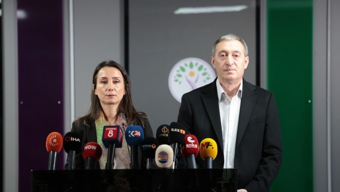 DEM Parti: Rojava’nın iradesi esastır