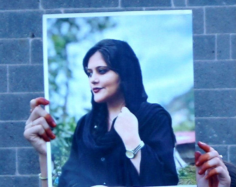 Diyarbakır’da kadınlar Jina Mahsa Amini için yürüdü