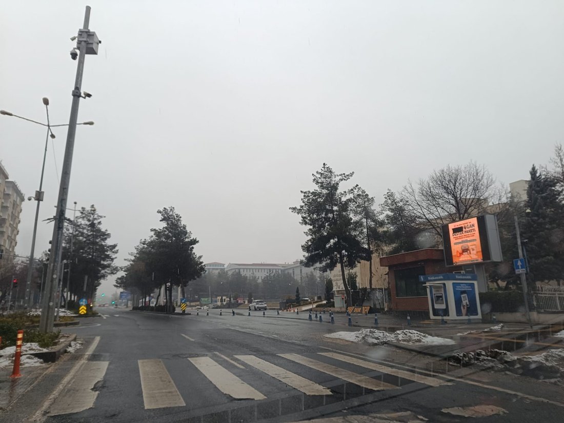 Diyarbakır'da kar yağışı yeniden başladı