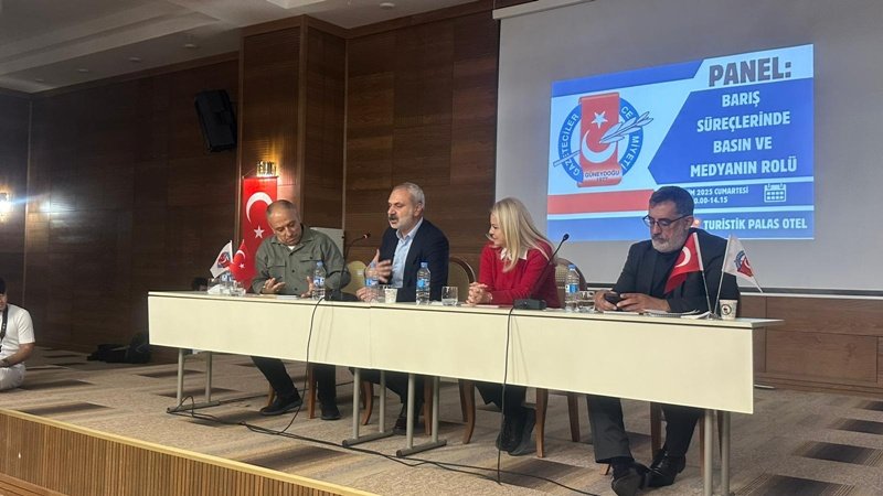 panel-baris-gazeteciligi